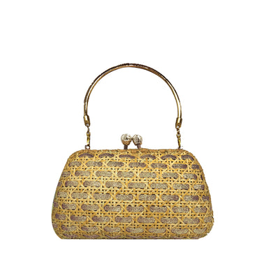 Bag: 100% wicker
Lining: 100% pvc
8.6”L x 2.7”W x 5.5”H
Rounded clasp in metal plated gold 18k
Magnetic closure
With two detachable straps: metal and a crossbody in caramel leather