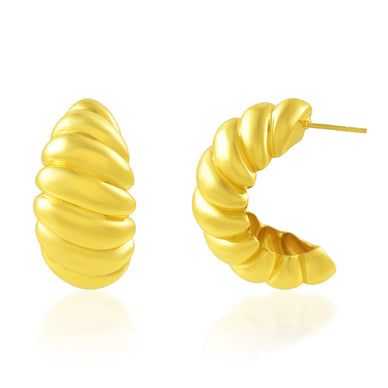 Similar to our Emily bangle, the Emily earring shines bright with accessible luxury and glamour. Can't wait to see how you style these babies!
Rendor jewelry is 14-18k gold plated and shined at differing levels of polish- matte and high gloss.
35 x 19mm
*Please Note:
Rewards cannot be applied to this product
This item is not eligible for returns
This item cannot be shipped outside the U.S.