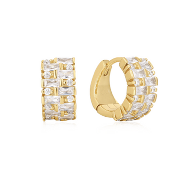 18k gold-plated brass, cubic zirconia
Snap styling
*Please Note:
Rewards cannot be applied to this product
This item is not eligible for returns
This item cannot be shipped outside the U.S.