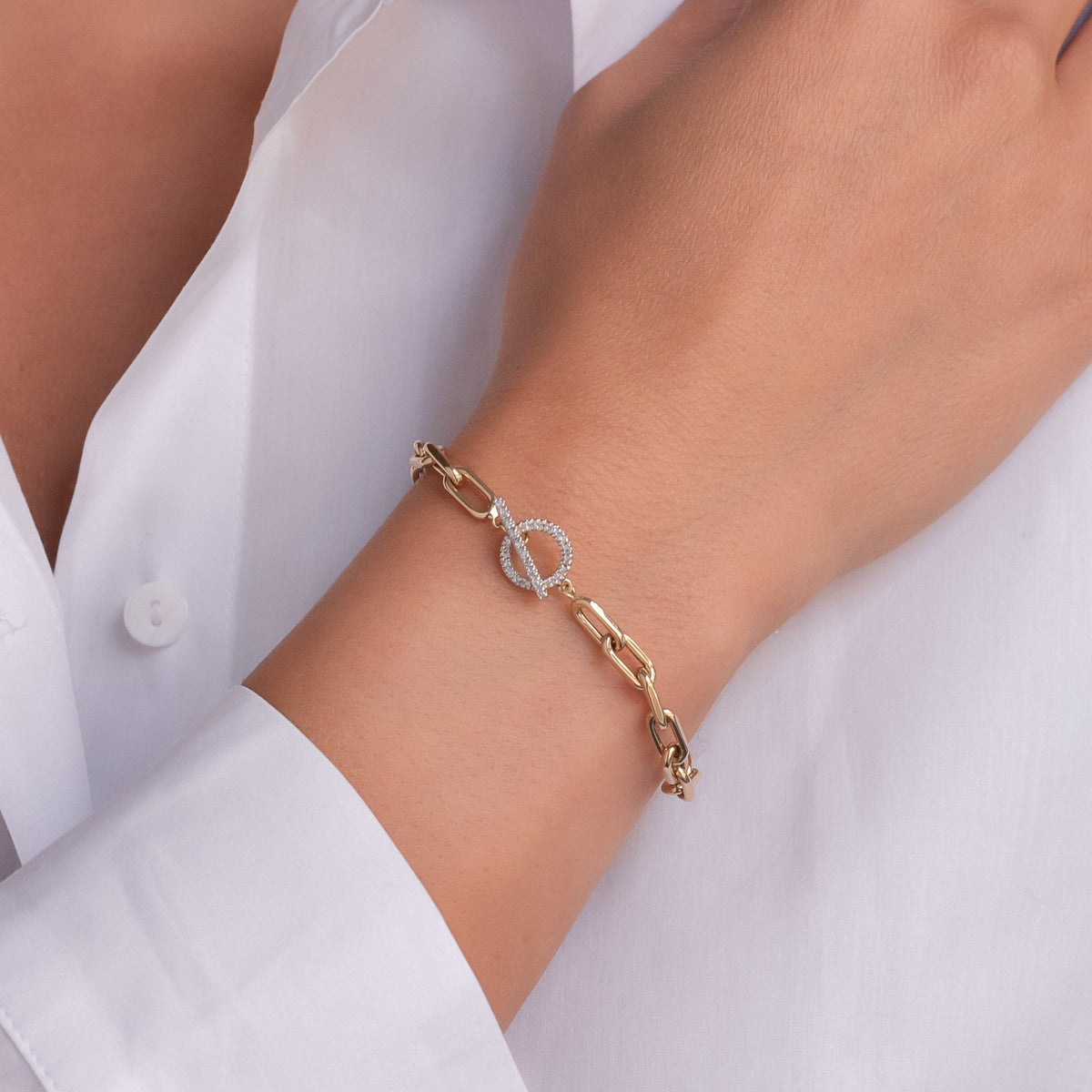14k Gold Large Open Link Chain Bracelet with Diamond Toggle CURATEUR