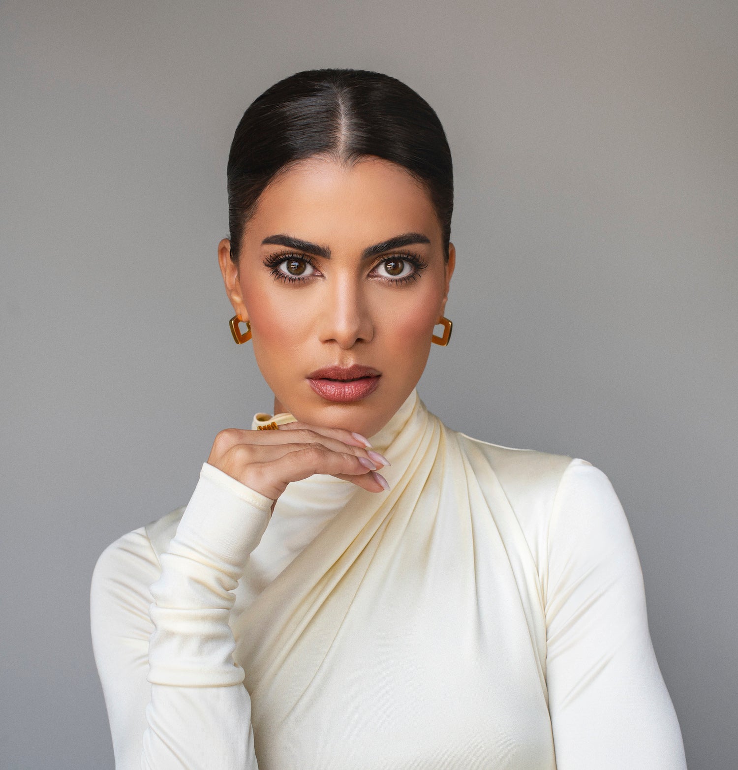Camila Coelho Announces Elaluz Jewelry Collaboration