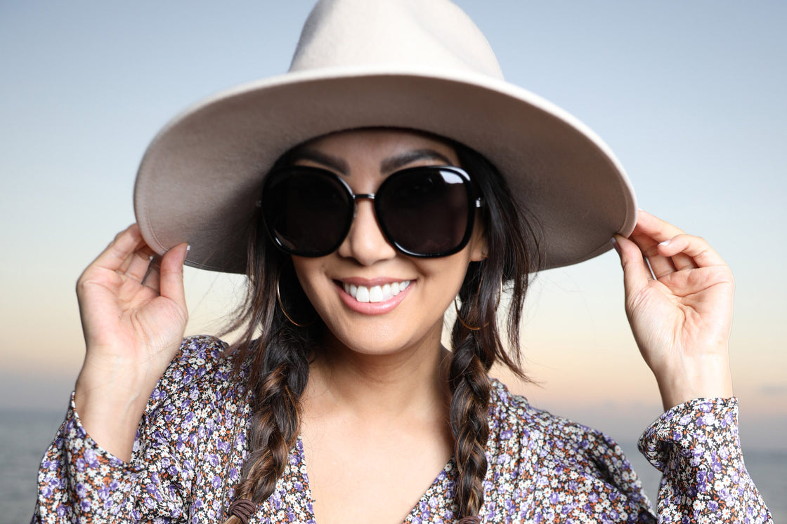 Community Spotlight: We Love This Member's Trendy-Yet-Conservative Style