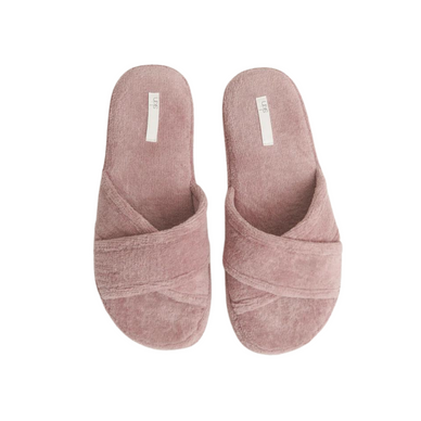 
With chunky, criss-cross strapping and soft padded soles, these terry-cloth slipper sandals speak to casual ease like none other. Supremely cozy, this uber-chic pair can comfort your feet at home, while traveling, or even while at the beach or to the pool. 

Fabric: 100% Cotton
Spot Clean
