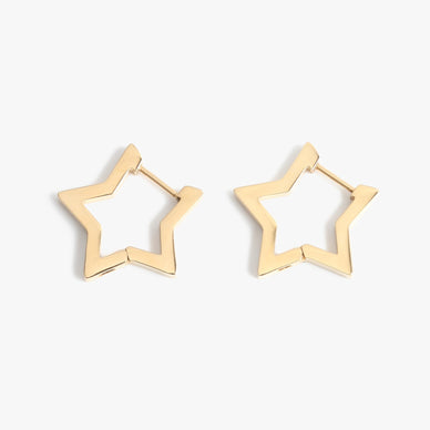 Meet our newest shining star — the Bowie Huggie. Available in both 15mm and 20mm width, this invisible click hoop huggie will take your ear stack to new and heightened levels. Stunning when worn on their own, and incredible when worn in multiples, this celestial-inspired huggie earring is sure to turn heads. With a gorgeous and unexpected celestial profile, this earring is sure to be a conversation starter. Designer tip — rock the 20mm and 15mm Bowie Huggies together in one ear stack for a graduated ear party that goes together perfectly. Compliments guaranteed. 


20mm
Click-tension hinge closure — for pierced ears

Fulfilled by our friends at MARRIN COSTELLO 

Please Note: Rewards cannot be applied to this product 